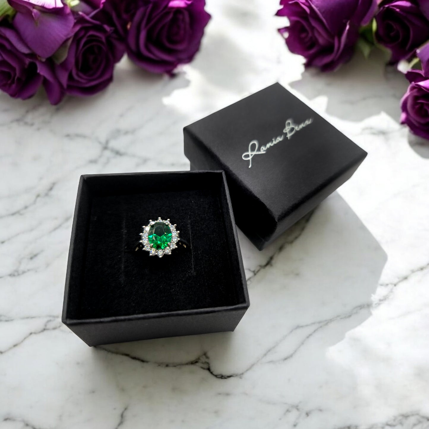 Royal Legacy Emerald Green Ring