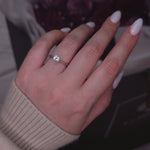 The One Bague en Moissanite