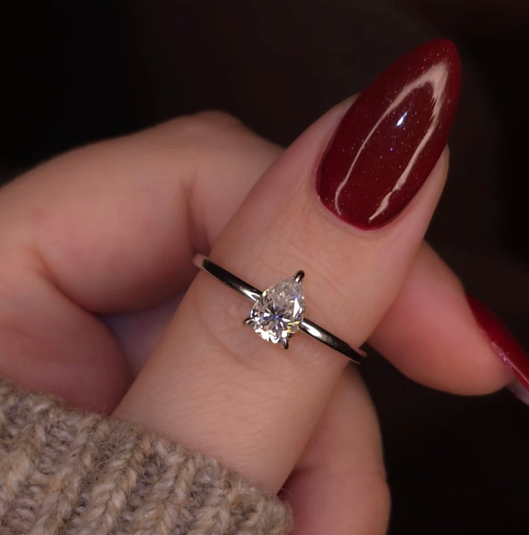 Jane - Moissanite Ring